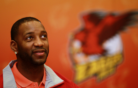 麥迪出席歡迎酒會(huì) 雙星俱樂(lè)部送見(jiàn)面禮