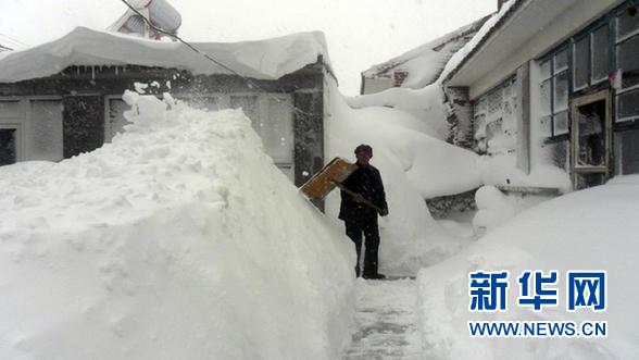 北京延慶遭遇52年來最大降雪 全縣全力抗雪救災(zāi)