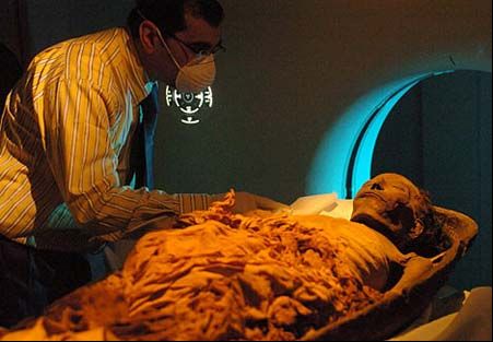 那些發(fā)生在古埃及金字塔中的奇異事件