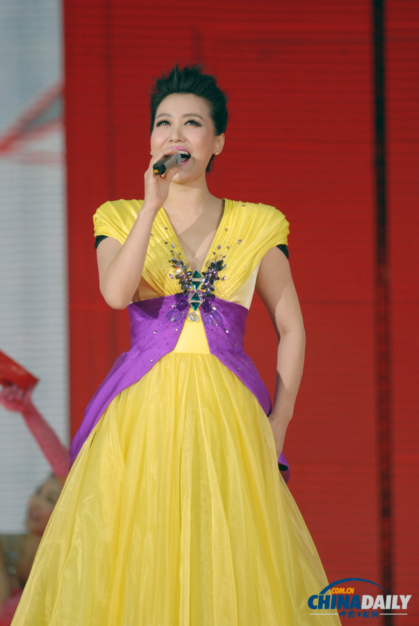 高清彩排圖:2013蛇年央視春晚節(jié)目單公布