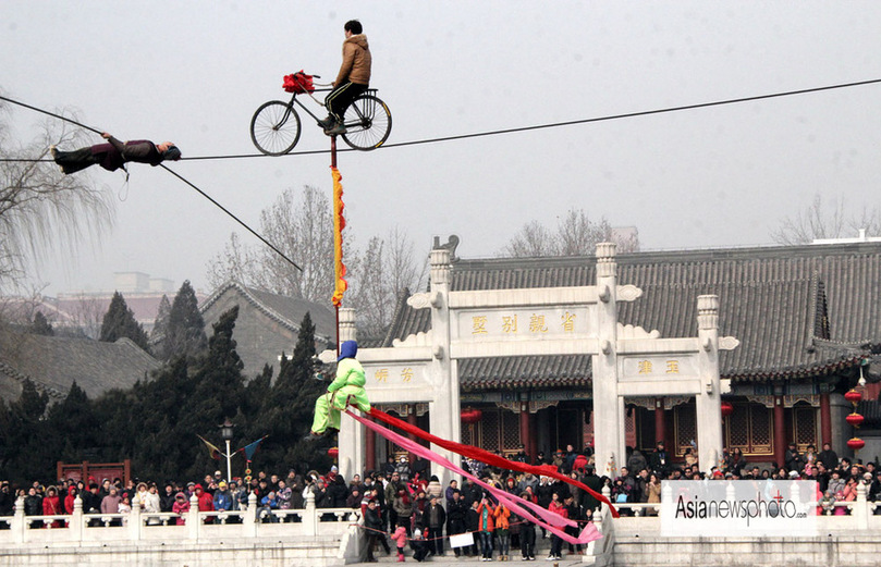 中國(guó)日?qǐng)?bào)2013春節(jié)圖片精選