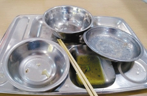 高校“光盤行動”調(diào)查：剩飯原因五花八門(圖)