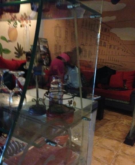 曝干露露疑當(dāng)小三被抓 遭毆打流血?dú)輀組圖]