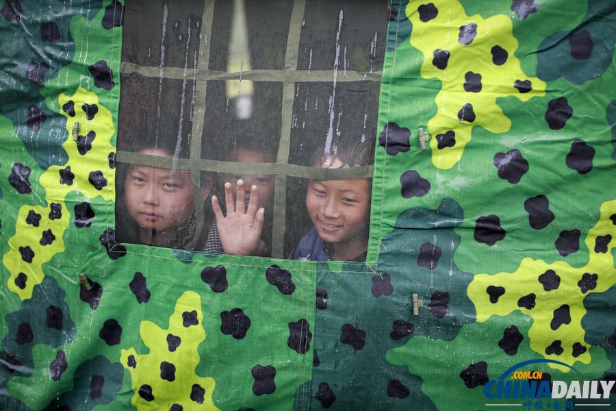 中國日報聚焦蘆山地震之 學(xué)生篇