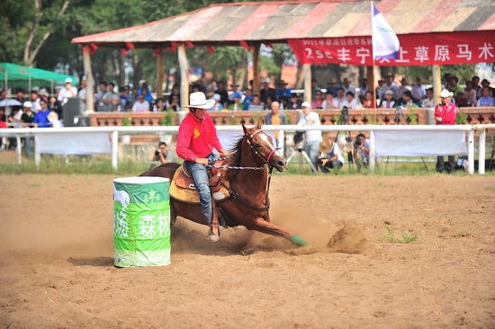 全國馬術(shù)繞桶巡回賽5月開賽 頂尖高手云集青島