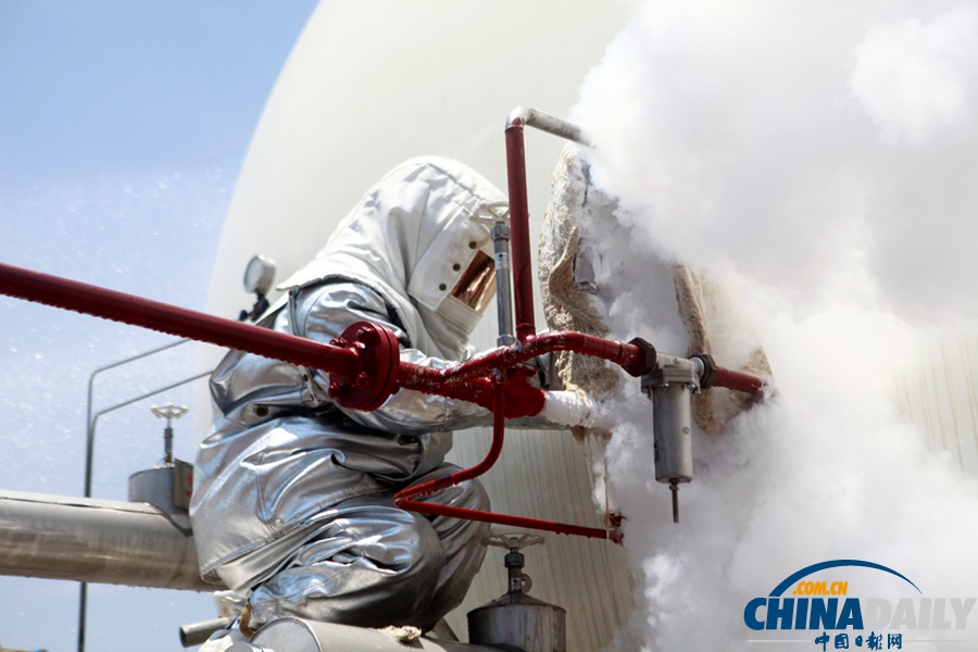 湖北一客運(yùn)站內(nèi)發(fā)生液化氣槽車泄漏事故 2000余群眾緊急疏散