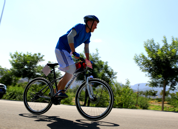 10多個國家和地區(qū)的281名青少年喜聚金昌開展生存訓練營活動
