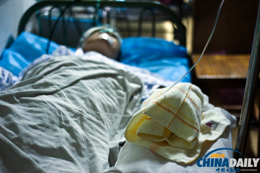 湖南長沙一醫(yī)院三護(hù)士遭患者砍傷