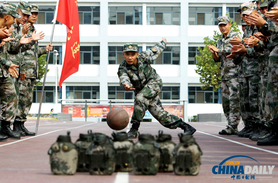 中國(guó)日?qǐng)?bào)2013年國(guó)慶特刊圖片精選