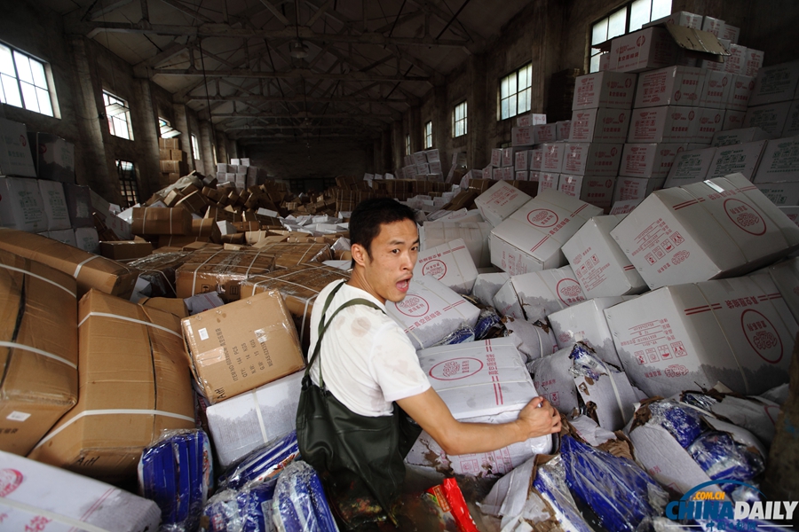 浙江桐鄉(xiāng)：臺(tái)風(fēng)“菲特”過(guò)境 水災(zāi)嚴(yán)重