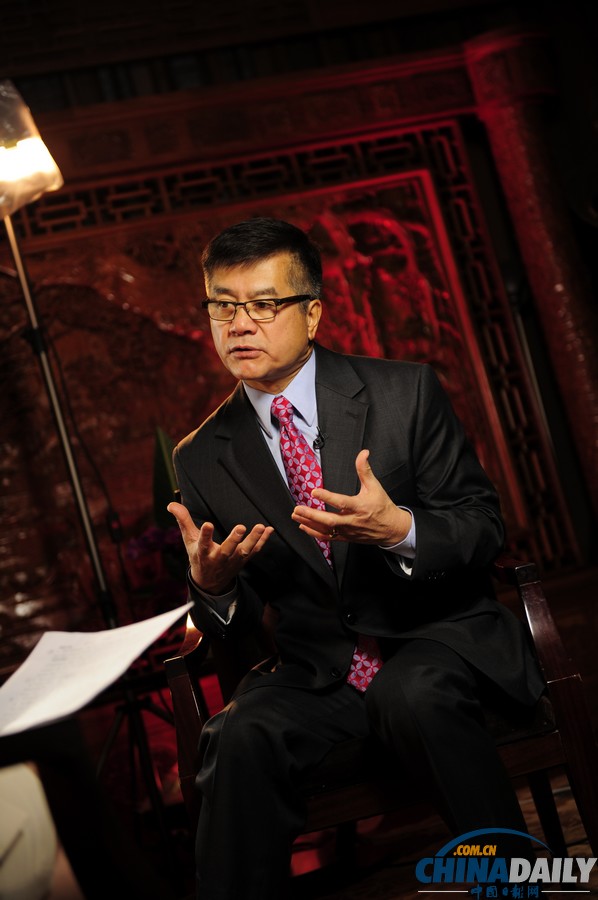 駱家輝宣布辭職后首現(xiàn)昆明 在云南大學(xué)發(fā)表演講