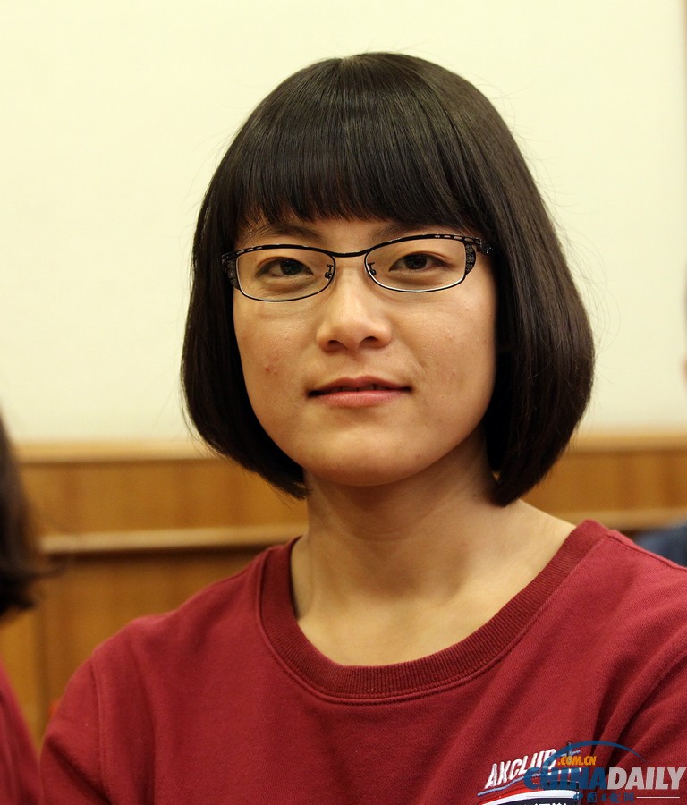 第二批六名潛航員學(xué)員正式亮相 包括2名女性