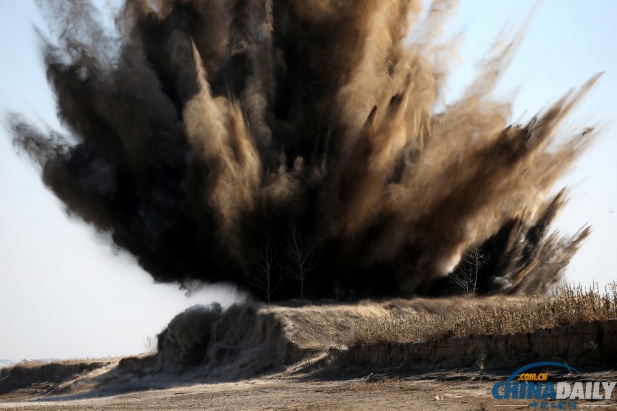 鄭州警方集中銷毀13萬發(fā)廢棄彈藥