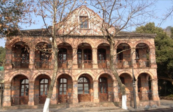 杭州西湖景區(qū)內(nèi)30家高檔經(jīng)營場所全部關(guān)停整改(圖)