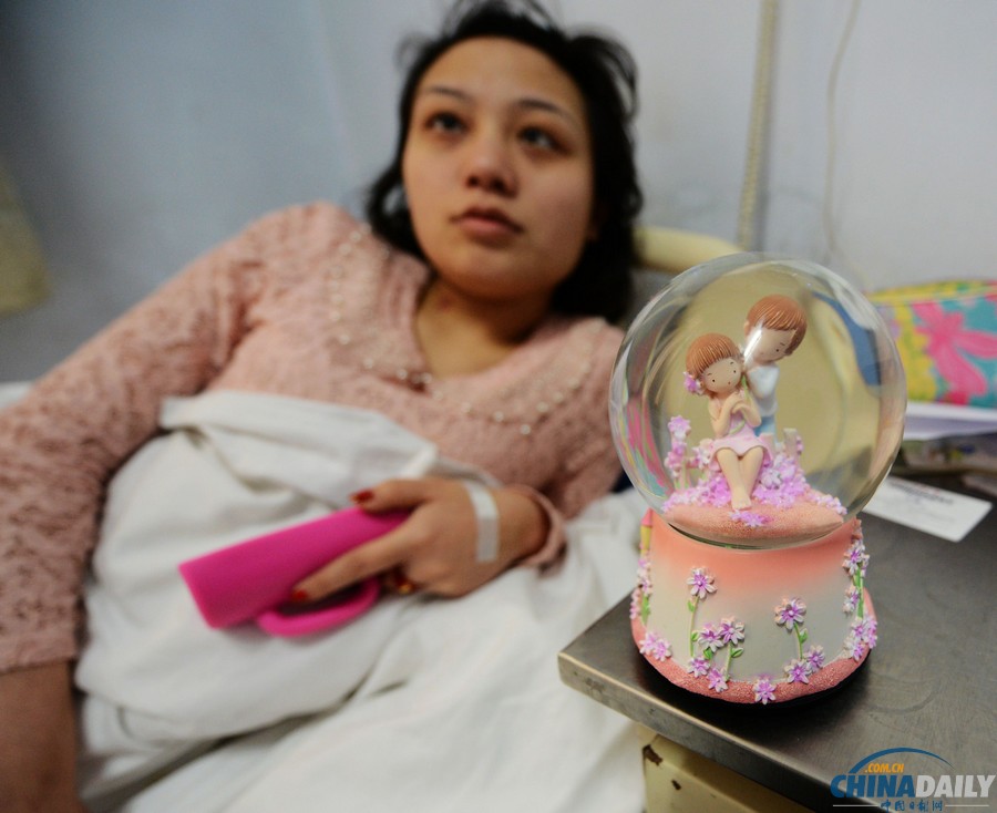 鄭州90后患癌女孩生命進(jìn)入倒計(jì)時(shí) 男友與其舉行婚禮