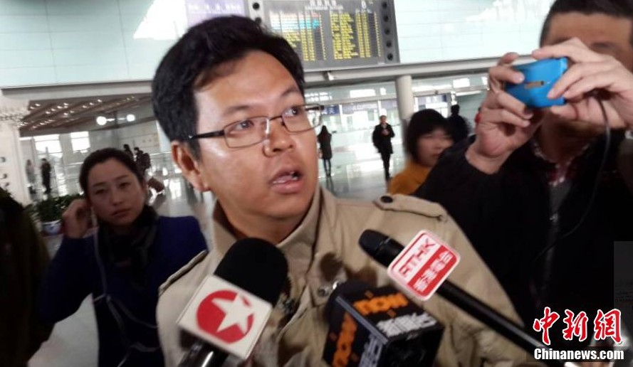 馬來西亞載154名中國人航班失聯(lián) 機場家人焦急等待