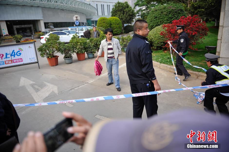 昆明發(fā)生劫持事件人質(zhì)被成功解救