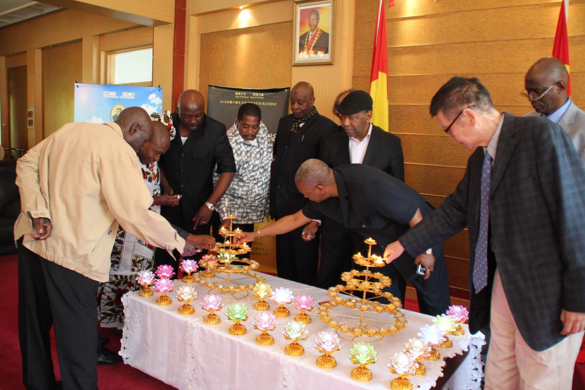 孔子和平獎：幾內(nèi)亞大使館點亮世界和平圣燈！