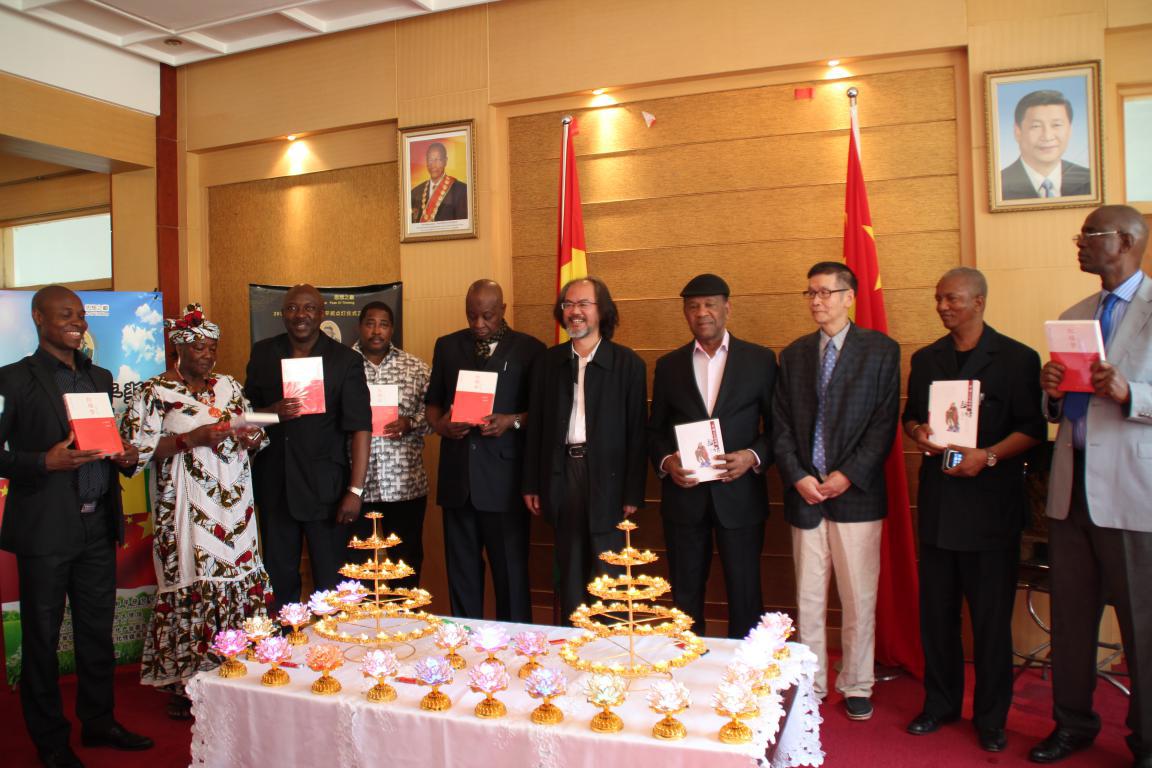 孔子和平獎：幾內(nèi)亞大使館點亮世界和平圣燈！