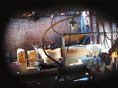 生產(chǎn)簡陋衛(wèi)生差 “黑作坊”豆腐流入王府井