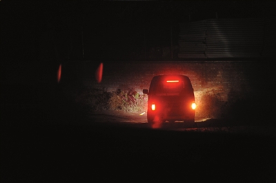 生產(chǎn)簡(jiǎn)陋衛(wèi)生差 “黑作坊”豆腐流入王府井