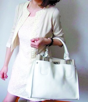 重慶兩千人網(wǎng)上當(dāng)麻豆 重慶美女全國賣家都搶