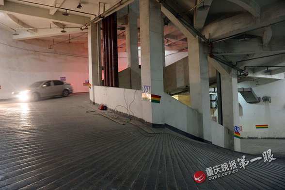 紅綠燈、地窖、迷宮 主城奇葩車庫折磨你的有幾個