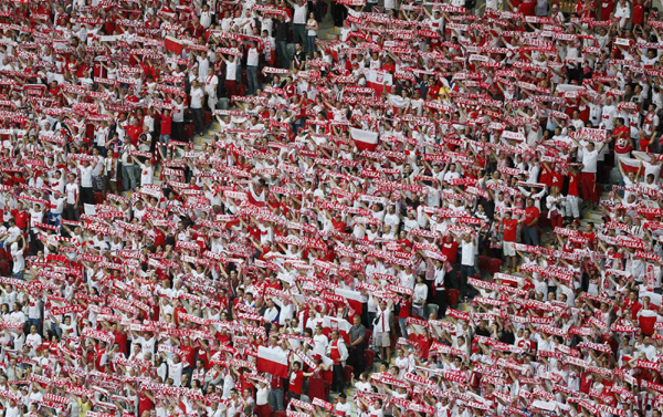 歐洲杯：扎戈耶夫2場(chǎng)3球 俄羅斯1:1戰(zhàn)平波蘭