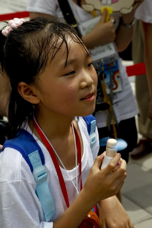 上海世博局將向游客免費發(fā)放2500萬把扇子(圖)