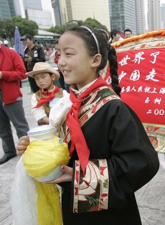 玉樹藏族女孩投身環(huán)保 被譽(yù)