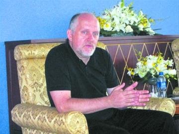 沙特館設(shè)計師否認沙特館排隊長是因容量太小