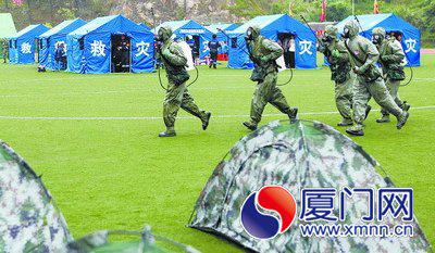 廈舉行史上最大規(guī)模地震救援演練 17支救援隊伍參戰(zhàn)