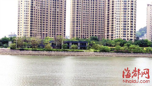 福州一高檔會(huì)所開(kāi)在南江濱公園內(nèi) 占近1700平方米