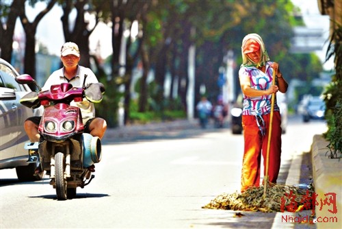 榕督查違規(guī)