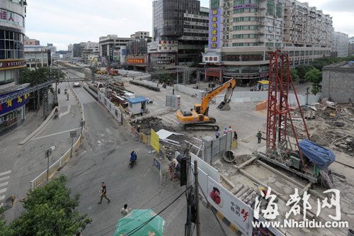 因南街改造 東街口到南門兜過街通道全封閉