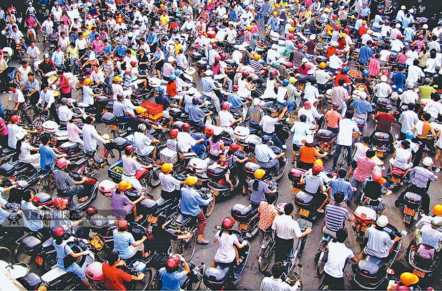 南寧揮別“摩托之城”