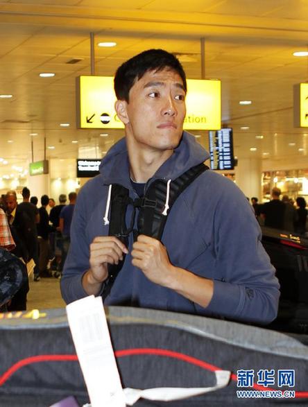 劉翔抵達倫敦 備戰(zhàn)奧運