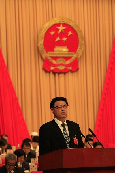 海南省五屆人大一次會議開幕 蔣定之做報告