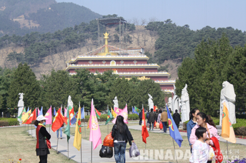 唐山遵化萬(wàn)佛緣舉行