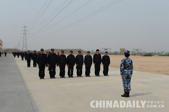 白求恩醫(yī)務士官學校與石市長安分局開展軍警共建活動