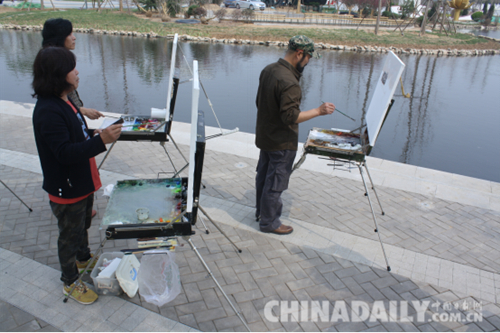 唐山愛心企業(yè)攜手全國畫家開展世園會采風活動