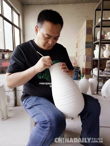 井陘窯“探路者”田旭光：傳承技藝 填補(bǔ)空白