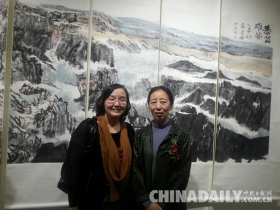 “春燕話羽”全國(guó)女畫家邀請(qǐng)展在首站石家莊開幕