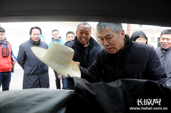 踐行“兩學(xué)一做” 全體黨員要向李保國(guó)學(xué)什么？