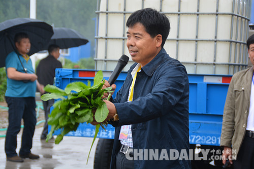 河北遷安“礦老板”轉(zhuǎn)型“養(yǎng)鵝達人”帶領(lǐng)農(nóng)戶走上致富路