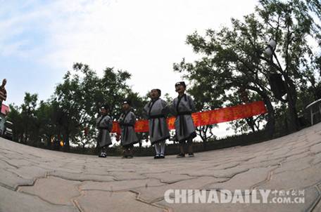 滄州黃驊舉辦堤柳百年棗林農(nóng)民詩會