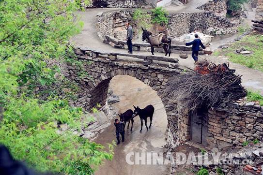 直擊邯鄲涉縣洪災(zāi)區(qū):22村受災(zāi) 千余名干部群眾齊力災(zāi)后重建