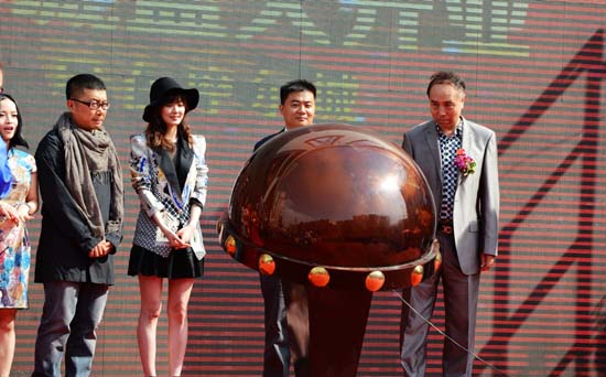 打造一站式體驗(yàn)消費(fèi) 開(kāi)創(chuàng)河南信陽(yáng)商業(yè)新地標(biāo)