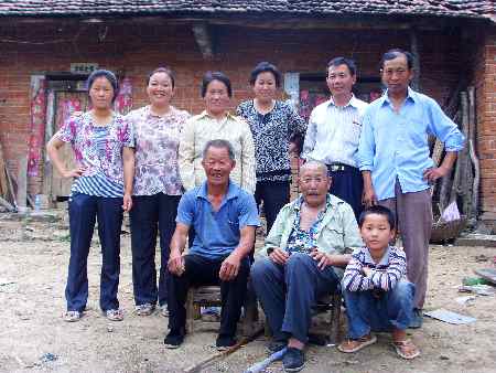 “移民標本”何照勝的53年搬遷路