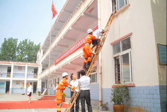 河南舞鋼市舉辦地震應急綜合演練現(xiàn)場觀摩活動